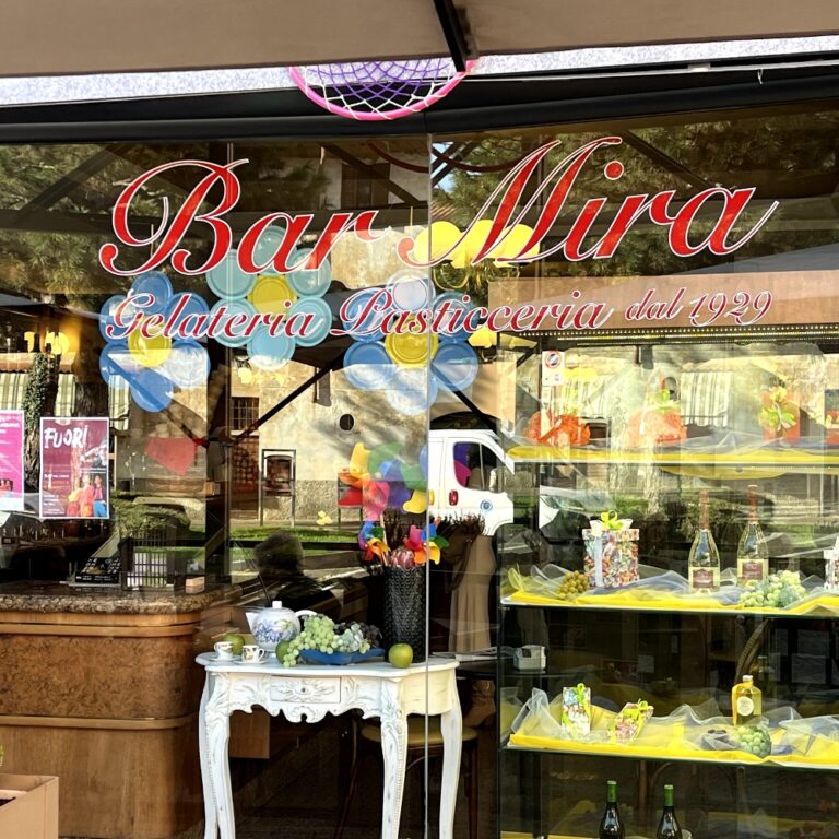 Bar Mira