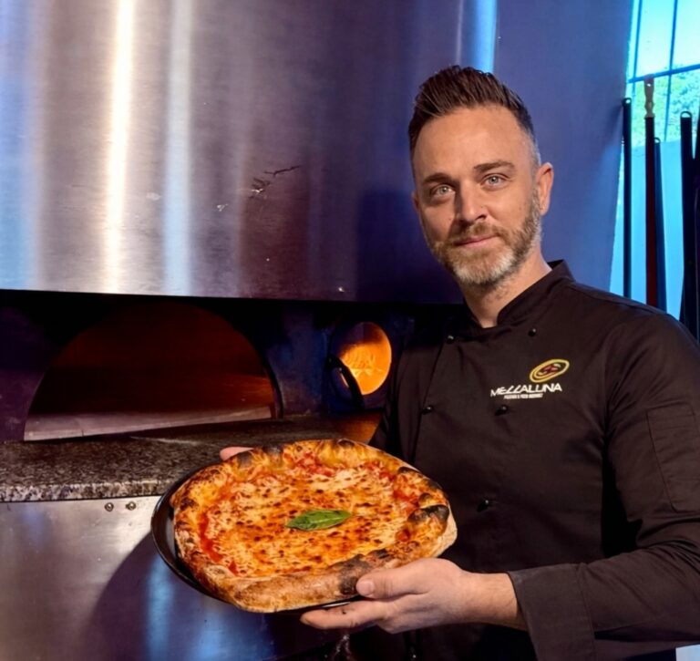 Pizzeria Mezzaluna